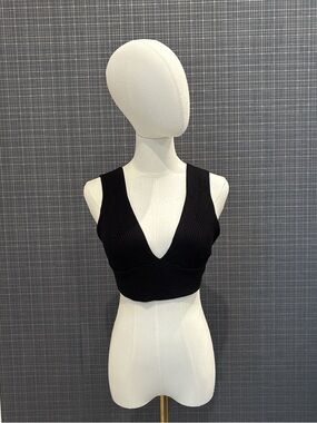 Harlow Black Ribbed V-Neck Cropped Tank
